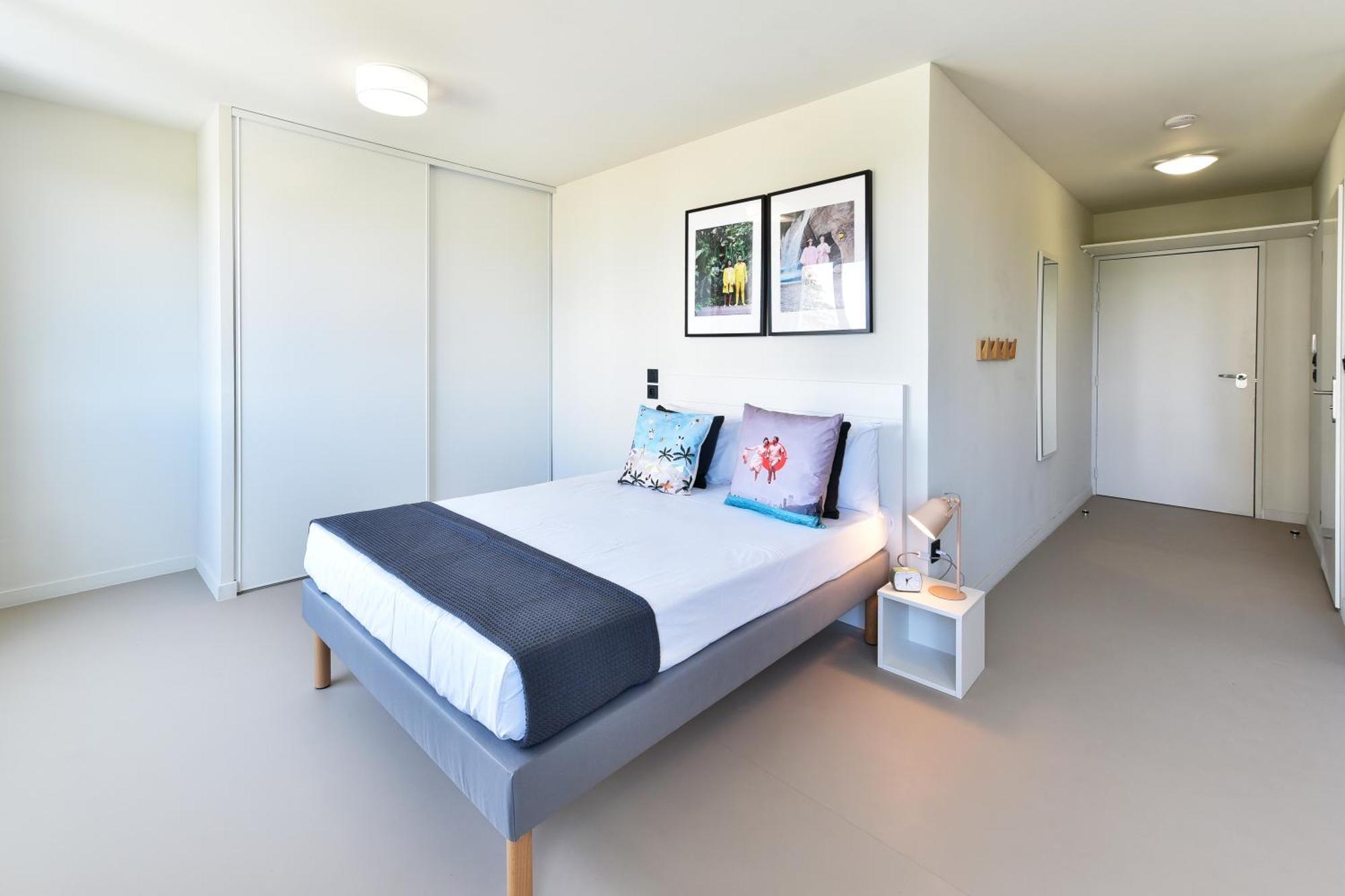 Zenith Apartment *